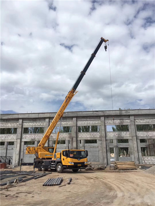 理塘县吊装作业前会做设备检查吗？安全保障措施有哪些？