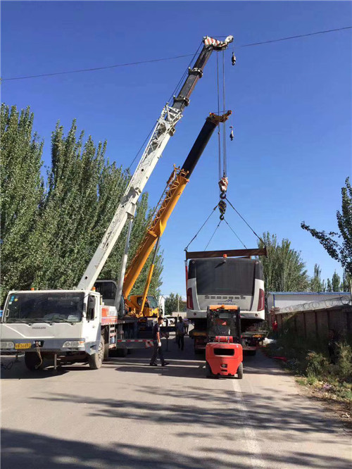 理塘县港口集装箱搬运案例